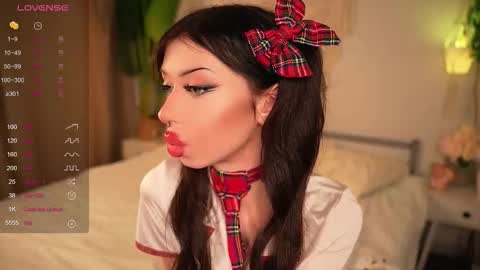 Snapshot of devilss_toy chatting on September 29, 4:45 pm CIBELLE online show from September 29, 4:45 pm