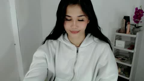 Bella online show from February 24, 8:24 am