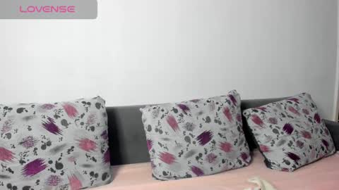 diamondkay_ online show from February 28, 7:48 am