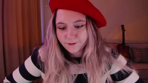 Snapshot of diana_floweri chatting on December 12, 9:08 am Diana online show from December 12, 9:08 am