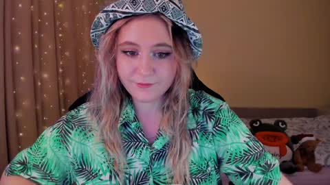 Snapshot of diana_floweri chatting on December 26, 10:37 am Diana online show from December 26, 10:37 am