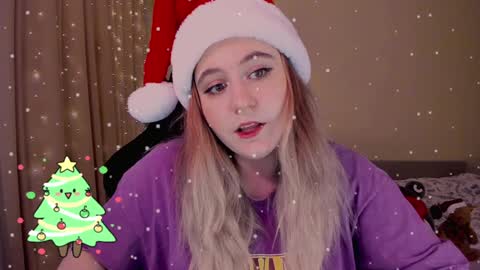 Snapshot of diana_floweri chatting on December 25, 9:13 am Diana online show from December 25, 9:13 am