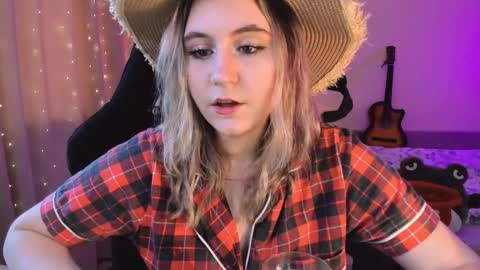 Snapshot of diana_floweri chatting on February 14, 9:34 am Diana online show from February 14, 9:34 am