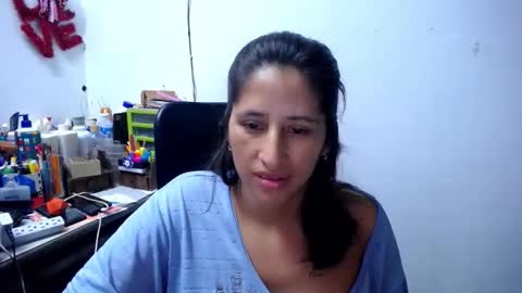 diana_rogu online show from November 11, 5:25 am