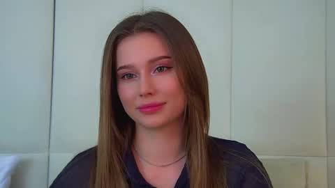 Snapshot of dianabecker chatting on October 3, 6:35 pm Diana online show from October 3, 6:35 pm