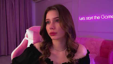 Snapshot of dianabecker chatting on September 29, 6:24 pm Diana online show from September 29, 6:24 pm