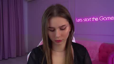Snapshot of dianabecker chatting on September 25, 6:50 pm Diana online show from September 25, 6:50 pm