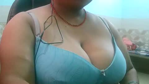 Snapshot of dipa2345 chatting on October 31, 4:03 am dipa2345 online show from October 31, 4:03 am