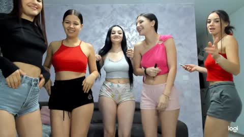 Snapshot of dirtygirls99 chatting on October 2, 12:26 am Gyna Josie online show from October 2, 12:26 am
