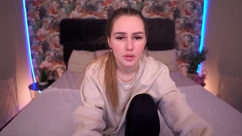 DivineJasss online show from February 7, 3:27 pm