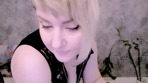 djullia online show from March 30, 8:47 am