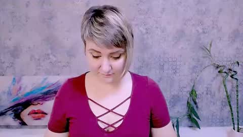 djullia online show from November 15, 10:05 am