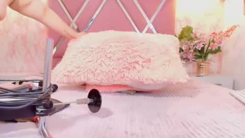 Dolce Pearl online show from May 3, 3:10 am