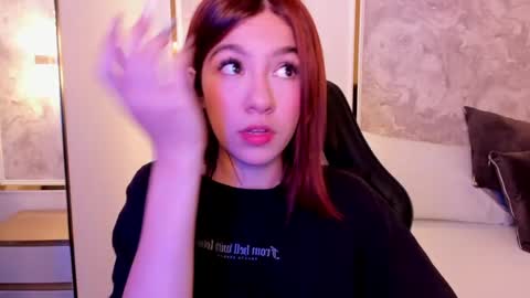 D  online show from September 18, 2:54 am