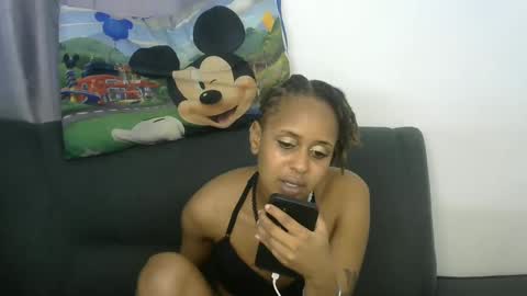 Snapshot of doll_starr chatting on March 3, 7:35 pm doll_starr online show from March 3, 7:35 pm