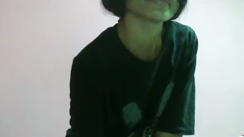 Snapshot of dollepoupee chatting on October 1, 8:52 am dollepoupee online show from October 1, 8:52 am