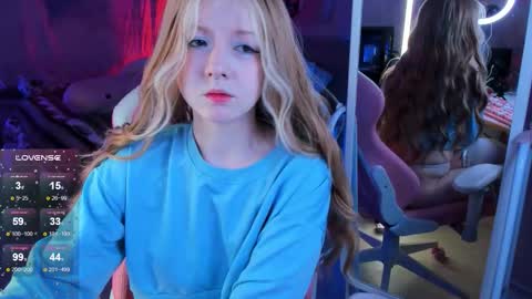 Snapshot of dollrose chatting on October 11, 3:26 pm Evanka online show from October 11, 3:26 pm