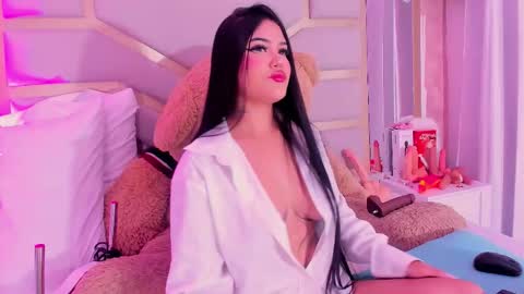 Dollsweety online show from December 16, 9:20 pm