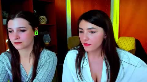 dolly_sunshine online show from March 24, 12:32 pm