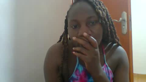 dollyvee online show from March 26, 5:47 pm