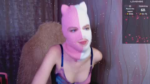 domiiniicana online show from January 12, 12:44 pm