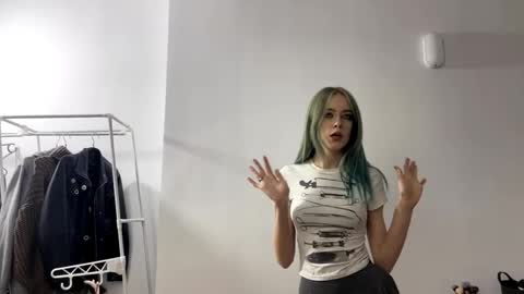 Ava online show from December 16, 5:08 pm