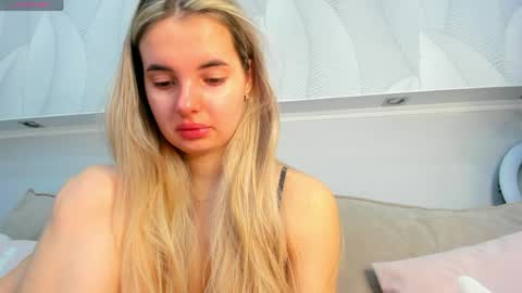 Donna On GMT2 Mon-Fri 3-9 AM online show from April 5, 12:53 am