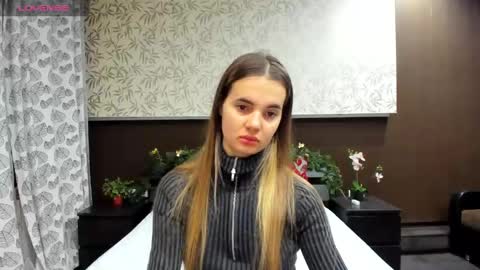 Donna On GMT2 Mon-Fri 3-9 AM online show from December 29, 11:50 pm