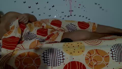 Snapshot of donnaconforme chatting on January 6, 12:57 pm Dona online show from January 6, 12:57 pm