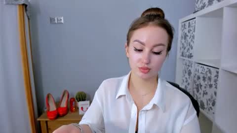 DonnaSensual online show from November 20, 5:25 pm