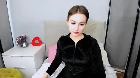Snapshot of donnasensual chatting on March 4, 3:59 pm DonnaSensual online show from March 4, 3:59 pm