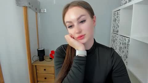 Snapshot of donnasensual chatting on September 25, 7:23 pm DonnaSensual online show from September 25, 7:23 pm