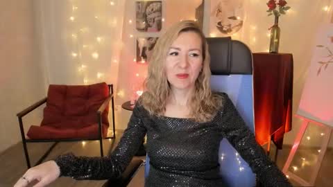 Donna online show from February 13, 7:37 pm