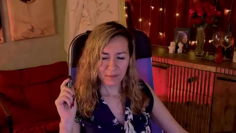 Donna online show from April 13, 7:03 pm