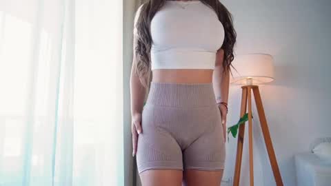 Donatella online show from April 9, 12:10 pm