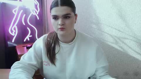 dora_candy_ online show from February 22, 12:40 pm