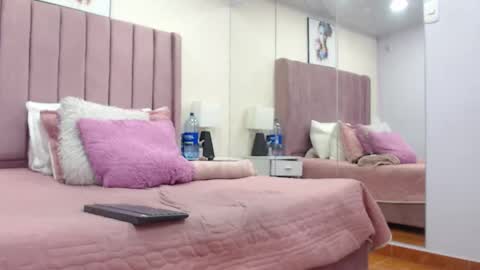 Anny online show from January 15, 1:50 pm