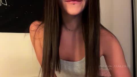 MOLLYYYY dont forget to give me a thumb up online show from November 6, 11:21 pm