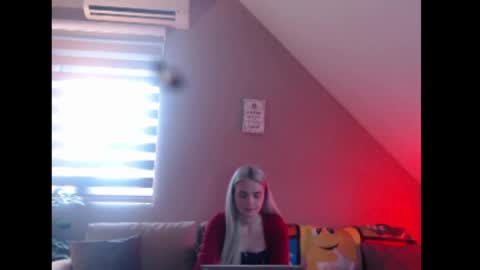 A girl online show from April 14, 7:30 am