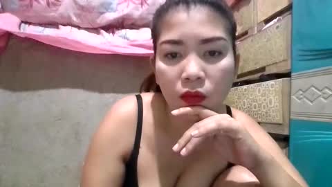 Snapshot of dreamer_17 chatting on October 15, 4:48 am Maui online show from October 15, 4:48 am