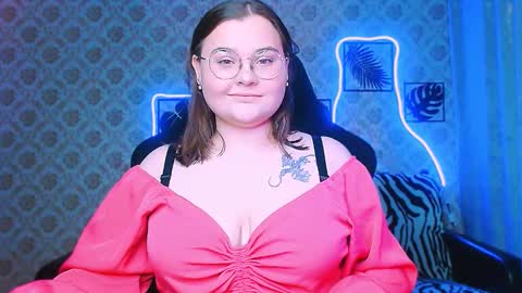 dreamforyoue2 online show from November 20, 7:48 pm