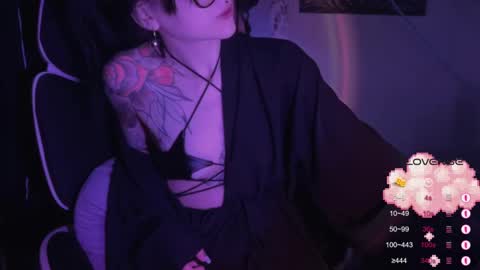 Tara  online show from January 11, 5:45 am