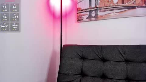Snapshot of dulce_kitty13 chatting on October 6, 6:08 am Kitty online show from October 6, 6:08 am