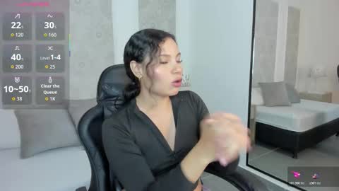 N A T Y online show from December 2, 2:24 am