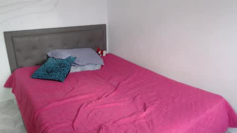 Dulce Noir online show from December 2, 9:50 pm