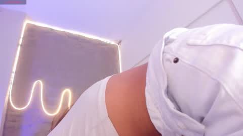 dulce_quintana online show from November 21, 12:18 pm