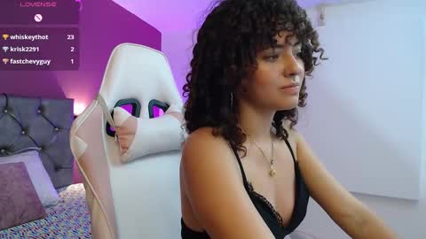 Snapshot of dulcee_gaby chatting on October 12, 12:07 pm dulcee_gaby online show from October 12, 12:07 pm