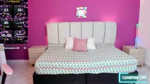 dulcee_gaby online show from June 24, 7:35 pm