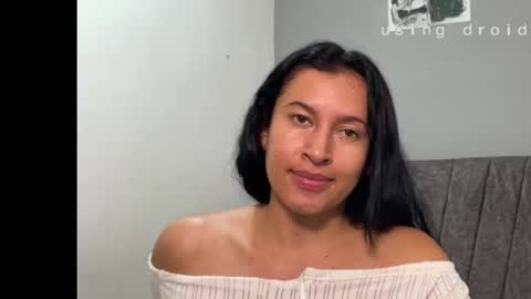 dulceizzy online show from June 6, 2:29 am