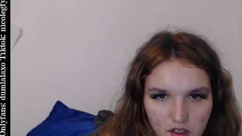 Snapshot of dumlala chatting on December 28, 7:11 am the only advantage you have over me is that u can kiss my ass and i cant online show from December 28, 7:11 am